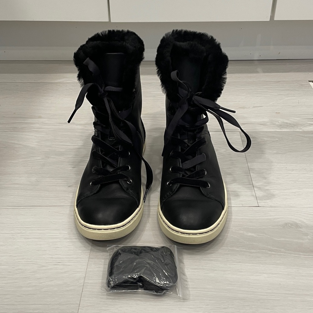 UGG Croft Exotic Leather High Top Sneakers Size 7